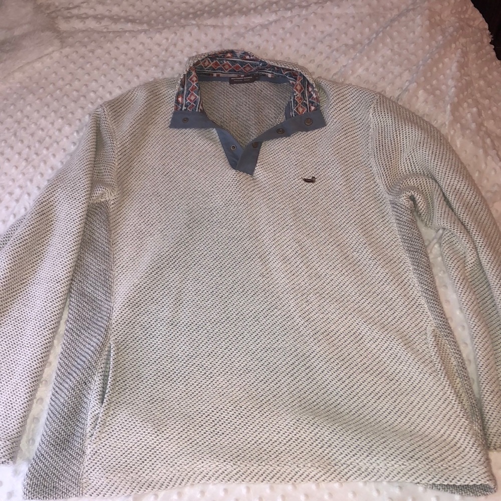 Men’s size large Southern Marsh pullover